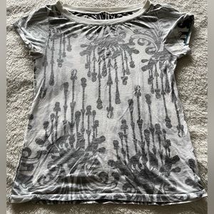 chandelier tee